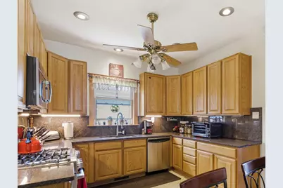 5320 N Lovejoy Avenue, Chicago, IL 60630 - Photo 13