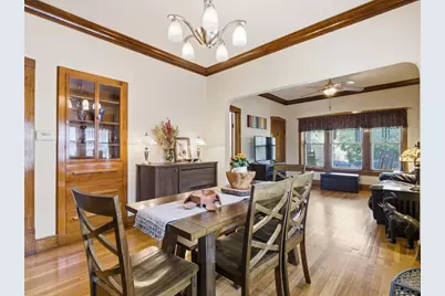 5320 N Lovejoy Avenue, Chicago, IL 60630 - Photo 9