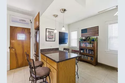 5320 N Lovejoy Avenue, Chicago, IL 60630 - Photo 15