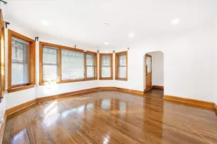 4607 S Karlov Ave, Chicago, IL 60632 - Photo 5