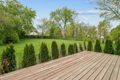 250 Wilshire Road, Lake Forest, IL 60045 - Photo 23