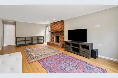 250 Wilshire Road, Lake Forest, IL 60045 - Photo 9