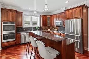 932 W Barry Ave, Chicago, IL 60657 - Photo 7
