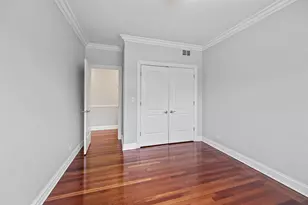 932 W Barry Ave, Chicago, IL 60657 - Photo 17