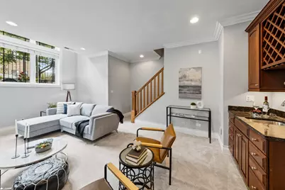 932 W Barry Avenue #1, Chicago, IL 60657 - Photo 25