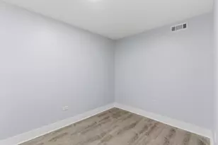 1401 W 72nd St, Chicago, IL 60636 - Photo 17