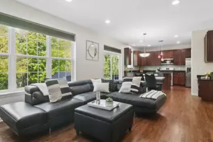 2313 Avalon Dr, Buffalo Grove, IL 60089 - Photo 13