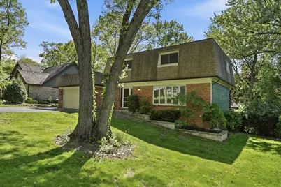 10S324 E Hampshire Lane, Willowbrook, IL 60527 - Photo 3