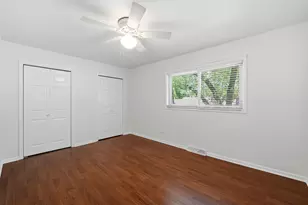 10S324 E Hampshire Ln, Willowbrook, IL 60527 - Photo 23