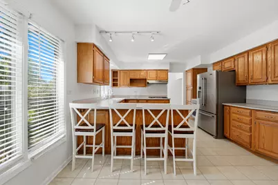 10S324 E Hampshire Lane, Willowbrook, IL 60527 - Photo 13