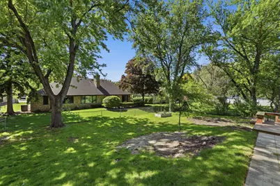 10S324 E Hampshire Lane, Willowbrook, IL 60527 - Photo 35