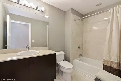 303 W Ohio Street #3002, Chicago, IL 60654 - Photo 7