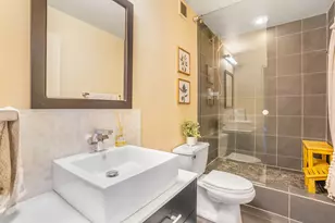 1872 N Clybourn Ave, Chicago, IL 60614 - Photo 15