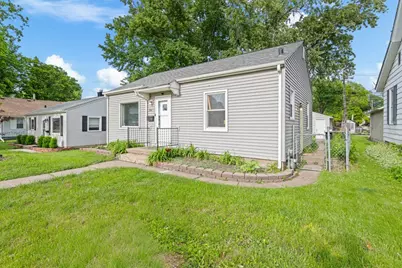 2011 35th Street, Rock Island, IL 61201 - Photo 3