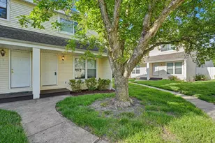 2311 Galen Dr, Champaign, IL 61821 - Photo 3