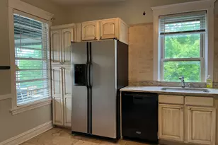 8037 Floral Ave, Skokie, IL 60077 - Photo 11