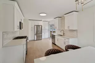 212 S River Rd, Naperville, IL 60540 - Photo 7