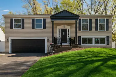 212 S River Road, Naperville, IL 60540 - Photo 1