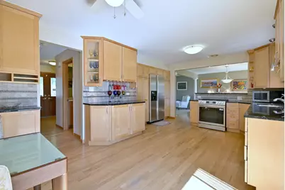 9S631 William Drive, Burr Ridge, IL 60527 - Photo 13
