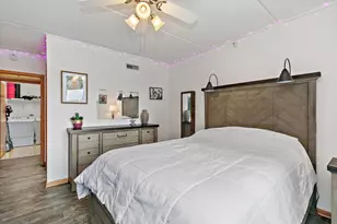455 W Front St, Wheaton, IL 60187 - Photo 15