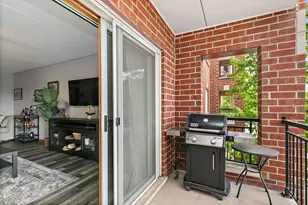455 W Front St, Wheaton, IL 60187 - Photo 21