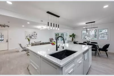 8461 Gross Point Road, Skokie, IL 60077 - Photo 13