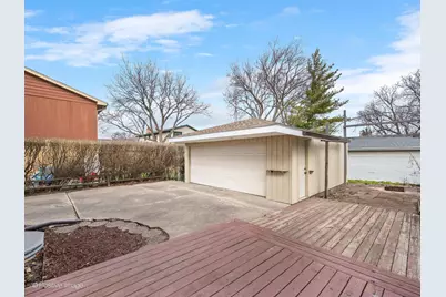 285 E 1st Street, Elmhurst, IL 60126 - Photo 19