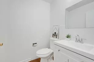 285 E 1st St, Elmhurst, IL 60126 - Photo 7