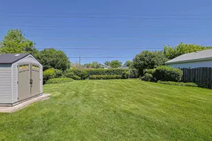 7306 Arcadia St, Morton Grove, IL 60053 - Photo 31