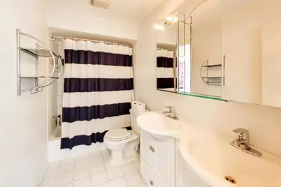 4 Kingsbury Court, Oak Brook, IL 60523 - Photo 27