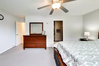 4 Kingsbury Court, Oak Brook, IL 60523 - Photo 35