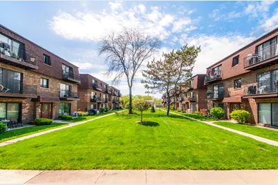 9620 Bianco Terrace #B, Des Plaines, IL 60016 - Photo 7