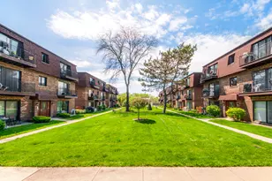 9620 Bianco Terrace, Des Plaines, IL 60016 - Photo 7