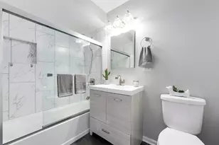 9620 Bianco Terrace, Des Plaines, IL 60016 - Photo 5