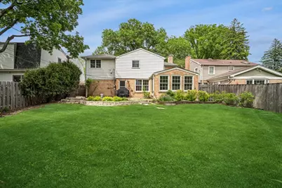 1815 Oak Avenue, Northbrook, IL 60062 - Photo 25