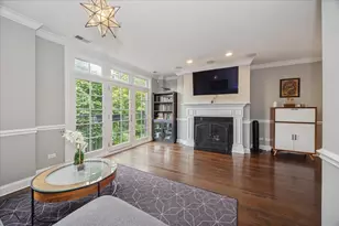1510 N Cleveland Ave, Chicago, IL 60610 - Photo 3