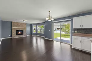 905 Churchill Dr, Plano, IL 60545 - Photo 7