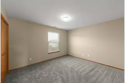 905 Churchill Drive, Plano, IL 60545 - Photo 19
