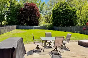 133 Norfolk Ln, Pingree Grove, IL 60140 - Photo 15
