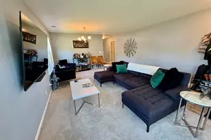 133 Norfolk Ln, Pingree Grove, IL 60140 - Photo 5