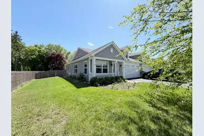 133 Norfolk Lane, Pingree Grove, IL 60140 - Photo 3