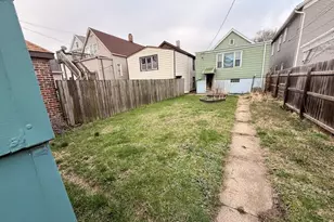 10003 S Exchange Ave, Chicago, IL 60617 - Photo 11