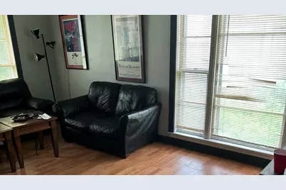 9148 S Burnside Avenue, Chicago, IL 60619 - Photo 3