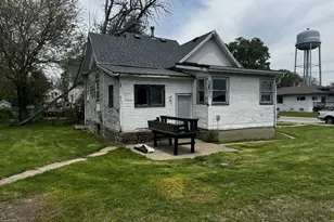 10 N 3rd St, Chatsworth, IL 60921 - Photo 3