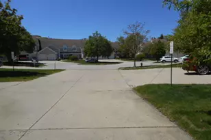 1017 Brentwood Cir, Buffalo Grove, IL 60089 - Photo 3