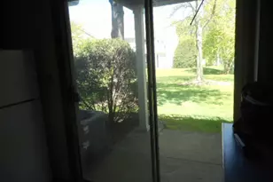 1017 Brentwood Cir, Buffalo Grove, IL 60089 - Photo 21