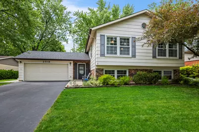 2518 N Ridge Avenue, Arlington Heights, IL 60004 - Photo 1