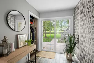 2518 N Ridge Ave, Arlington Heights, IL 60004 - Photo 3