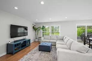 2518 N Ridge Ave, Arlington Heights, IL 60004 - Photo 15