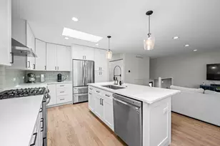 2518 N Ridge Ave, Arlington Heights, IL 60004 - Photo 9